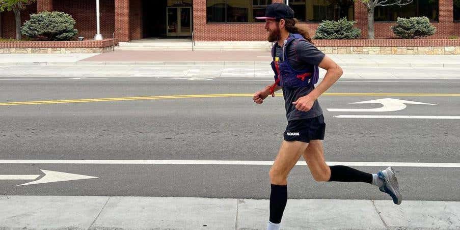 Mike Wardian running on highway 50. 