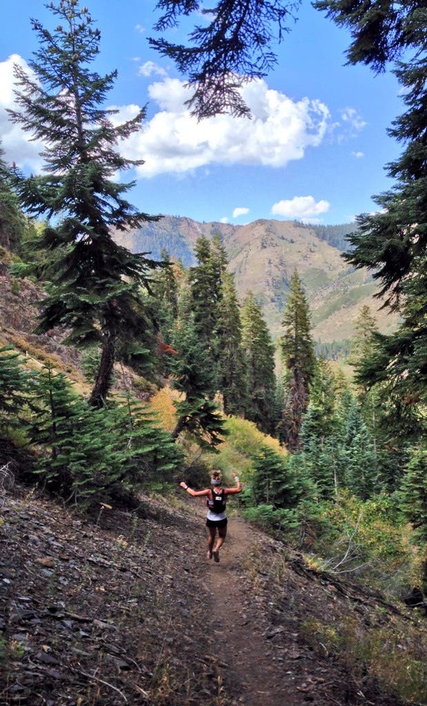 Leading a downhill charge like a boss. (Mineral King, Sequoia NP) (Photo by Dominic Grossman)