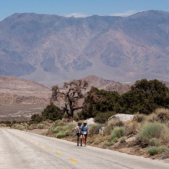 A crew pacing the racer at Badwater 135.