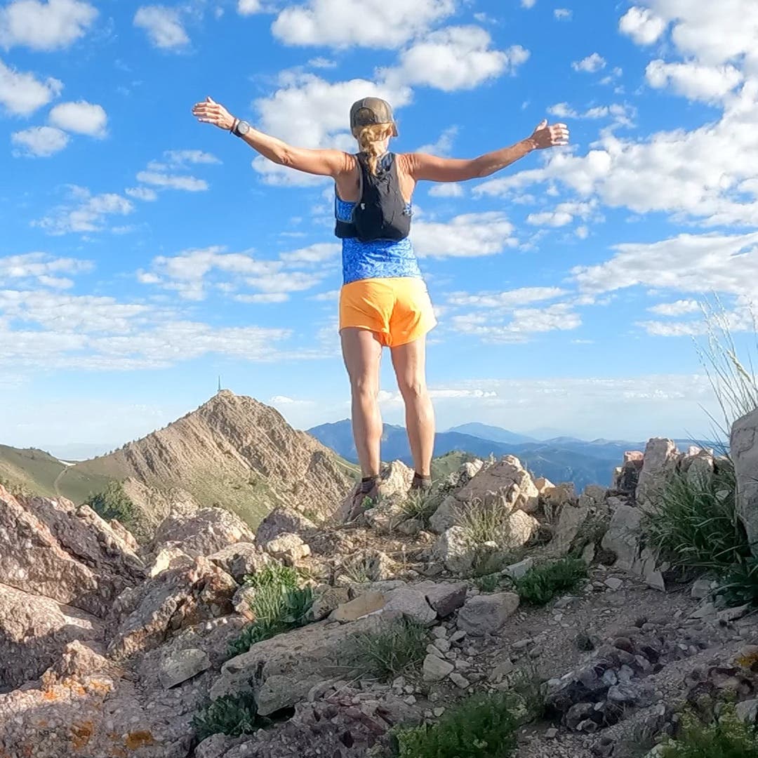 Team Injinji athlete Tara Warren taking in the view in Hawaii at HURT 100.