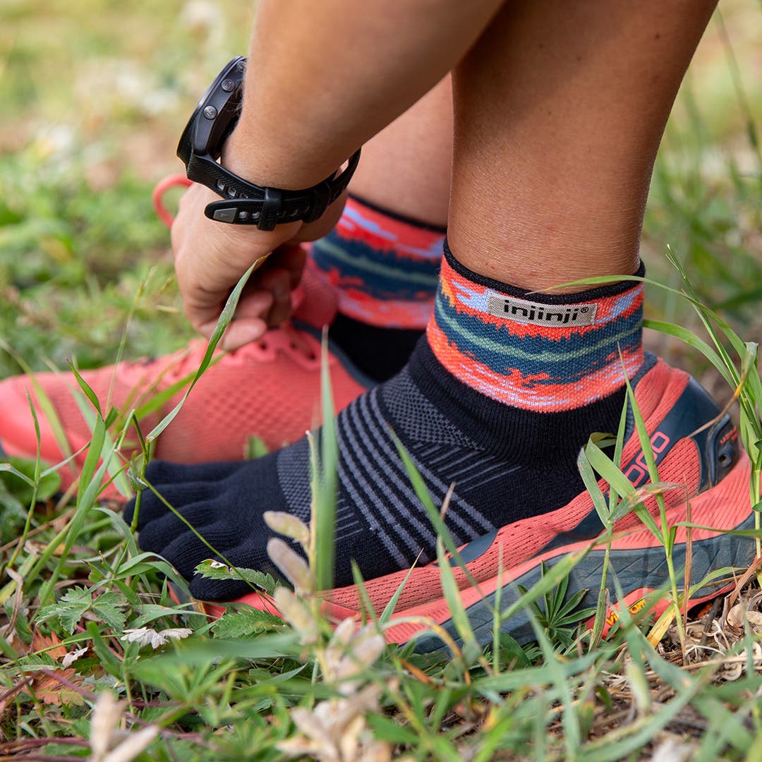 Injinji Artist Designed Women's Mini-Crew in Puffins.